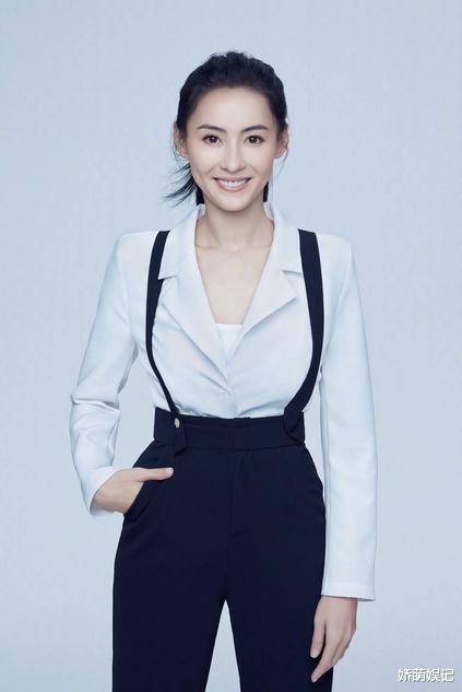 王菲|40岁谢霆锋传喜讯！王菲在上海产下一女？张柏芝公开高调改名字