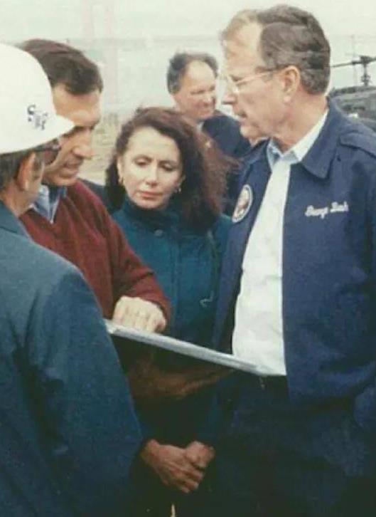 奶球妈咪聊|81岁的佩洛西：从带着5个孩子的家庭主妇到美国一姐，打破天花板