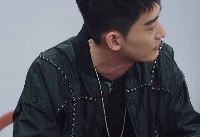 张翰|张翰保全郑爽最后颜面，闭口不提成名作，被宋丹丹指责人品有问题