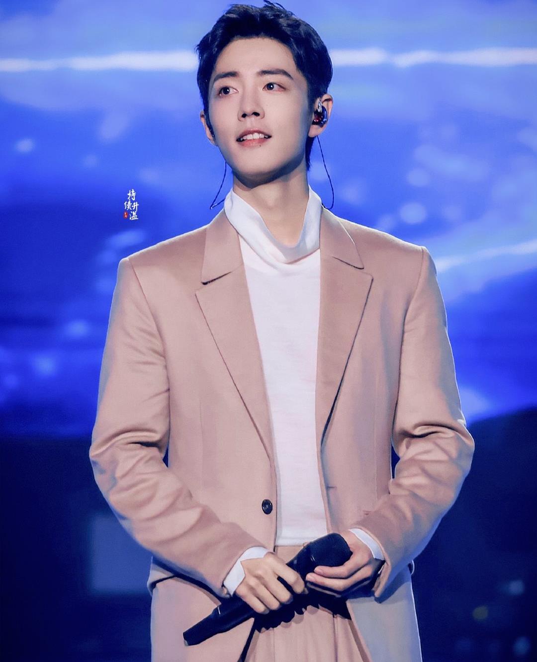 行星秘闻|叶根友更新“日常见肖战”系列，还书法分享肖战的歌曲，粉丝泪目