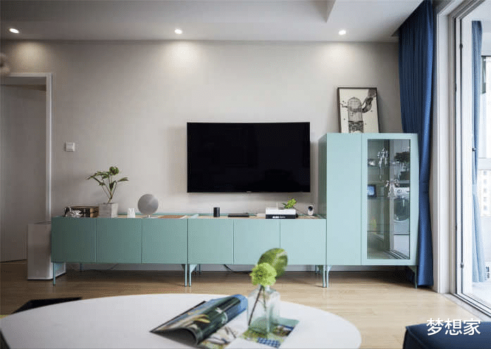 梦想家|夫妻的现代简约两居,色彩清新时尚雅致,一进门就被迷住了,超美!