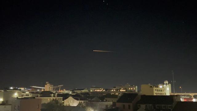 NASA宇航员完成创纪录的任务后返回