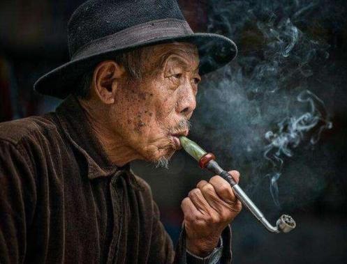 疾病|人的身体一天最多可接受几支香烟?建议:最好不要超过这个数