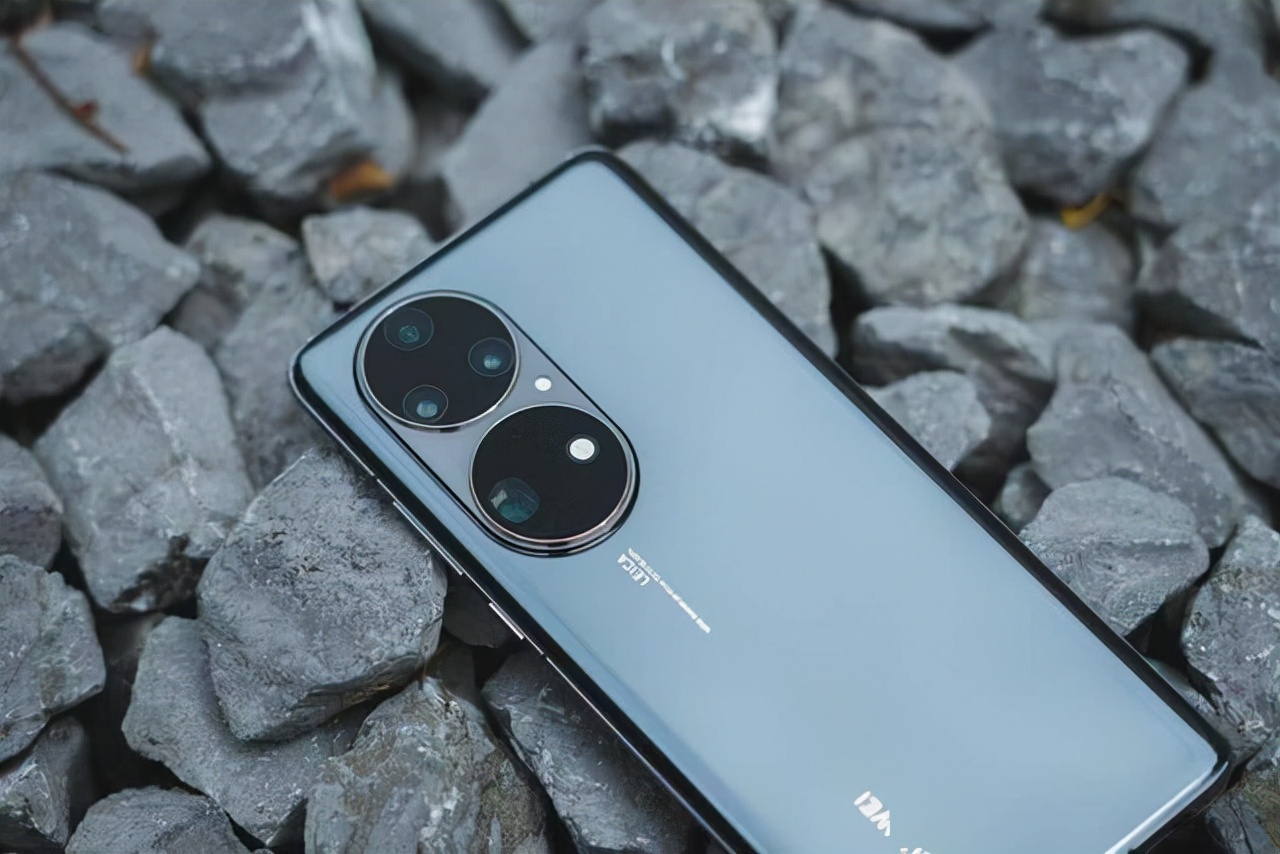 技嘉|年底购机避坑指南：牢记买手机的“三不碰”原则，别再花冤枉钱了