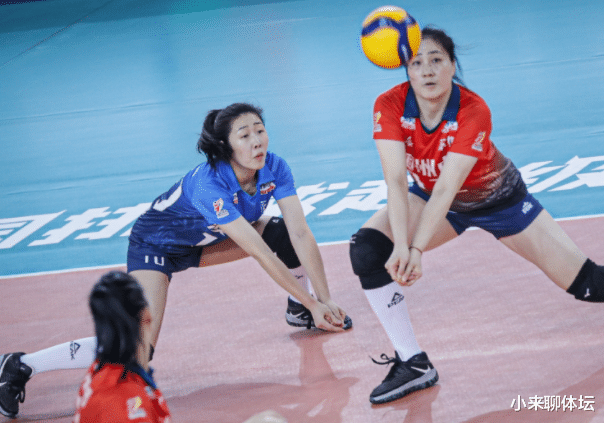 江蘇女排|臧倩倩全場(chǎng)接3次一傳，賽場(chǎng)之上挪不動(dòng)腳，本期待著她展現(xiàn)自我