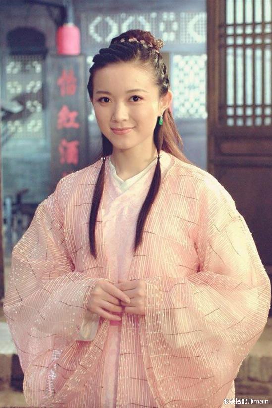 服装搭配师main|她曾是知名主持人，客串《武林外传》走红，出道18年成黄金女配角