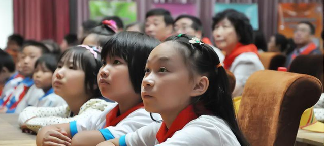 何沐青谈|小学生写出“0分”作文，含义深刻，老师看不下去了