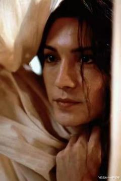 |雌雄难辨!看了这10位男星的女装扮相,男人都会心动