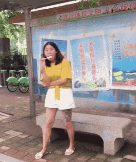 广东省|“地铁上看见心仪的女生，但她的职业很特殊！”你敢上去搭讪吗？