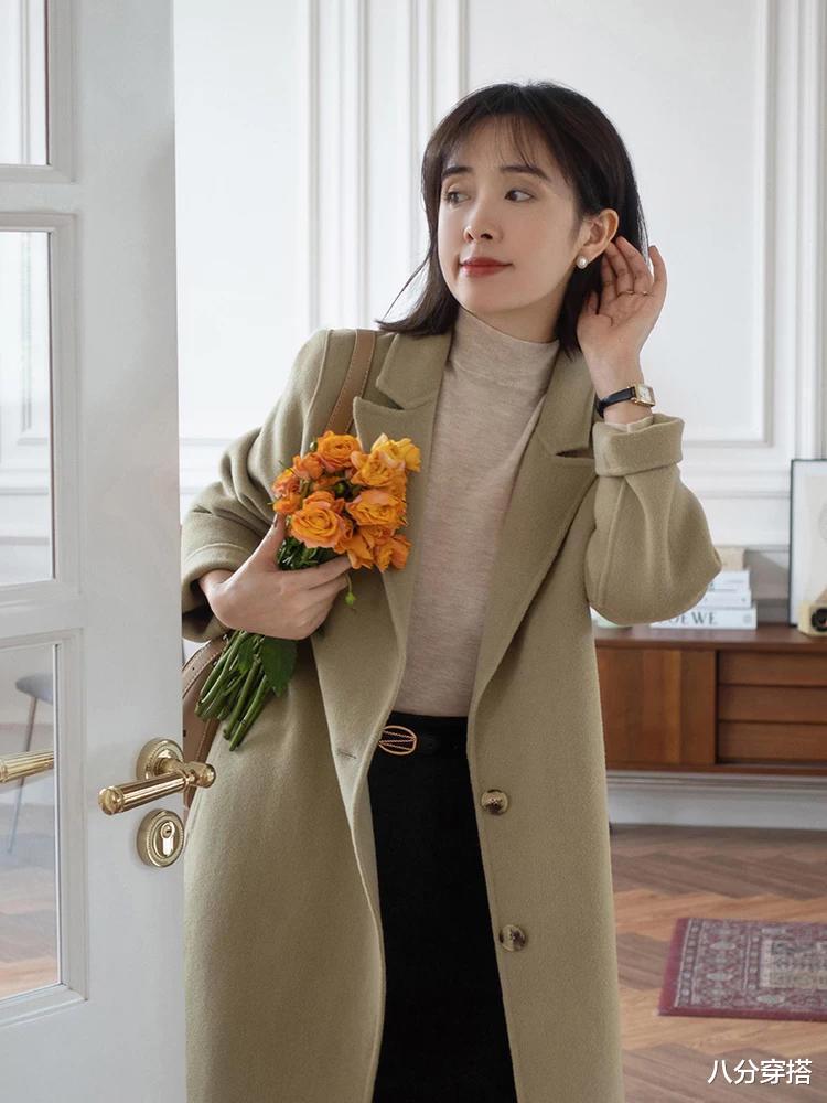 八分穿搭 秋冬想保持女人味,别总穿牛仔裤,试试“毛衣+半身裙”温柔优雅