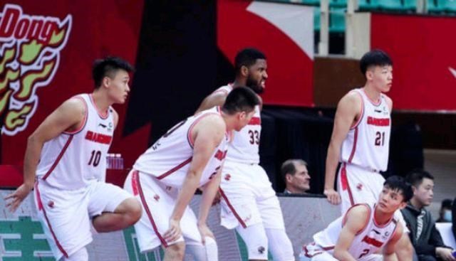 广东男篮|官宣！赵睿伤情新进展，胡明轩赛后表态，广东男篮创超级纪录！