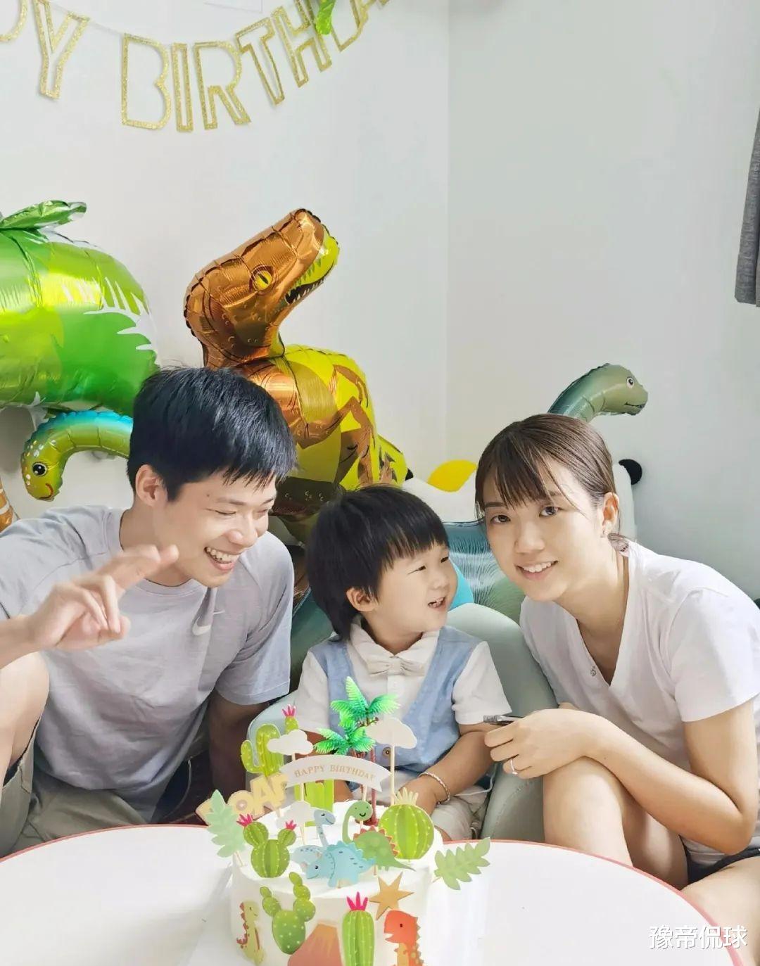 苏炳添|苏炳添夺金谈退役，奥运拿铜全运拿金，妻美儿帅，真是人生赢家！