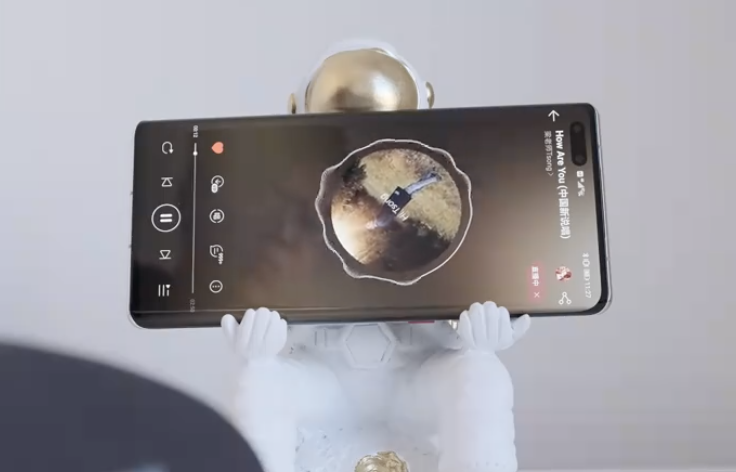 华为Mate40Pro|花4452元，在年末捡漏华为Mate40Pro亏吗？摸到真机一切都值了