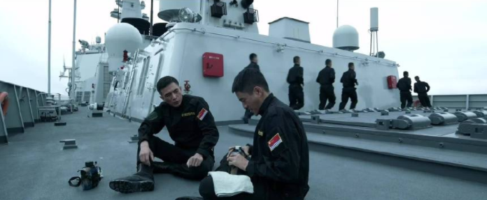 军人|收视率第一，口碑大爆棚，国产军旅剧又出“王炸”了？