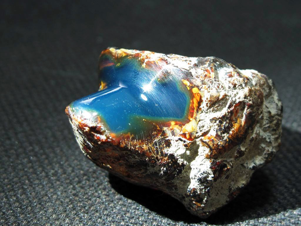  多米尼加琥珀只有蓝珀？真相远不止