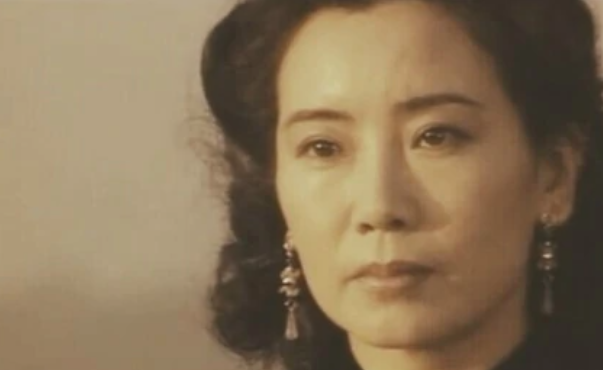 陈妍希|情史干净的7位女星，个个嫁初恋恩爱几十年，娱乐圈再浊她们独清