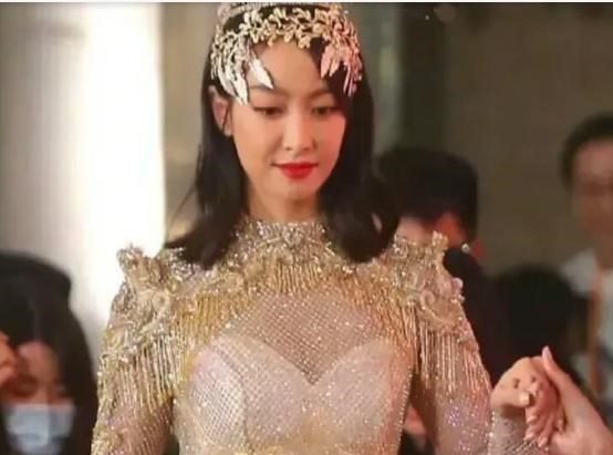 金鹰女神|金鹰女神排名第一名众望所归，第二名人人喊打，还有两人存在争议