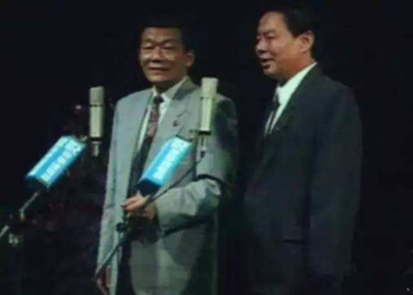 邓丽君|相声侯门再起波澜，于世猷师承悬而未决，侯耀华应学习姜昆