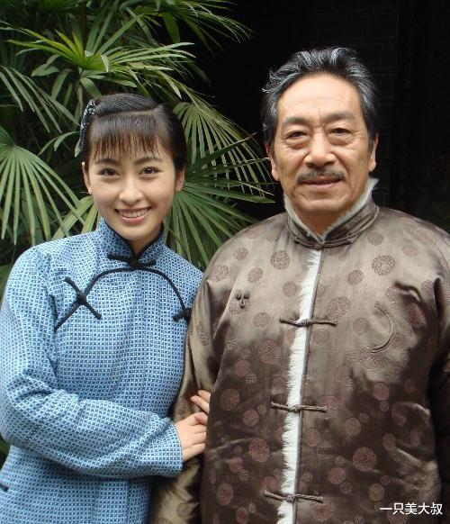 王奎荣|娶小37岁娇妻，69岁当爹，王奎荣75岁了仍在拼命拍戏挣钱