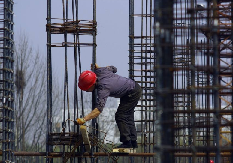 骨质疏松|上了年纪浑身疼痛？专家：常吃的2菜比醋还伤骨，小心骨头烂成豆腐渣