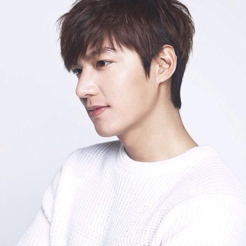 李敏镐|李敏镐颜值回不去了？被爆恋情后首露面，脸部浮肿下颌线消失