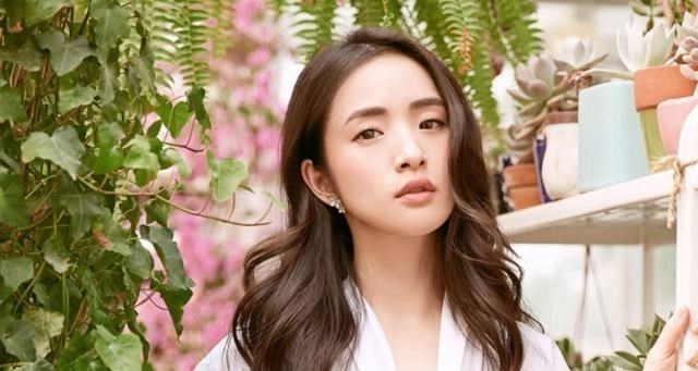 林依晨|林依晨产后一个月露面，已恢复少女状态，自称丈夫开始偏心女儿