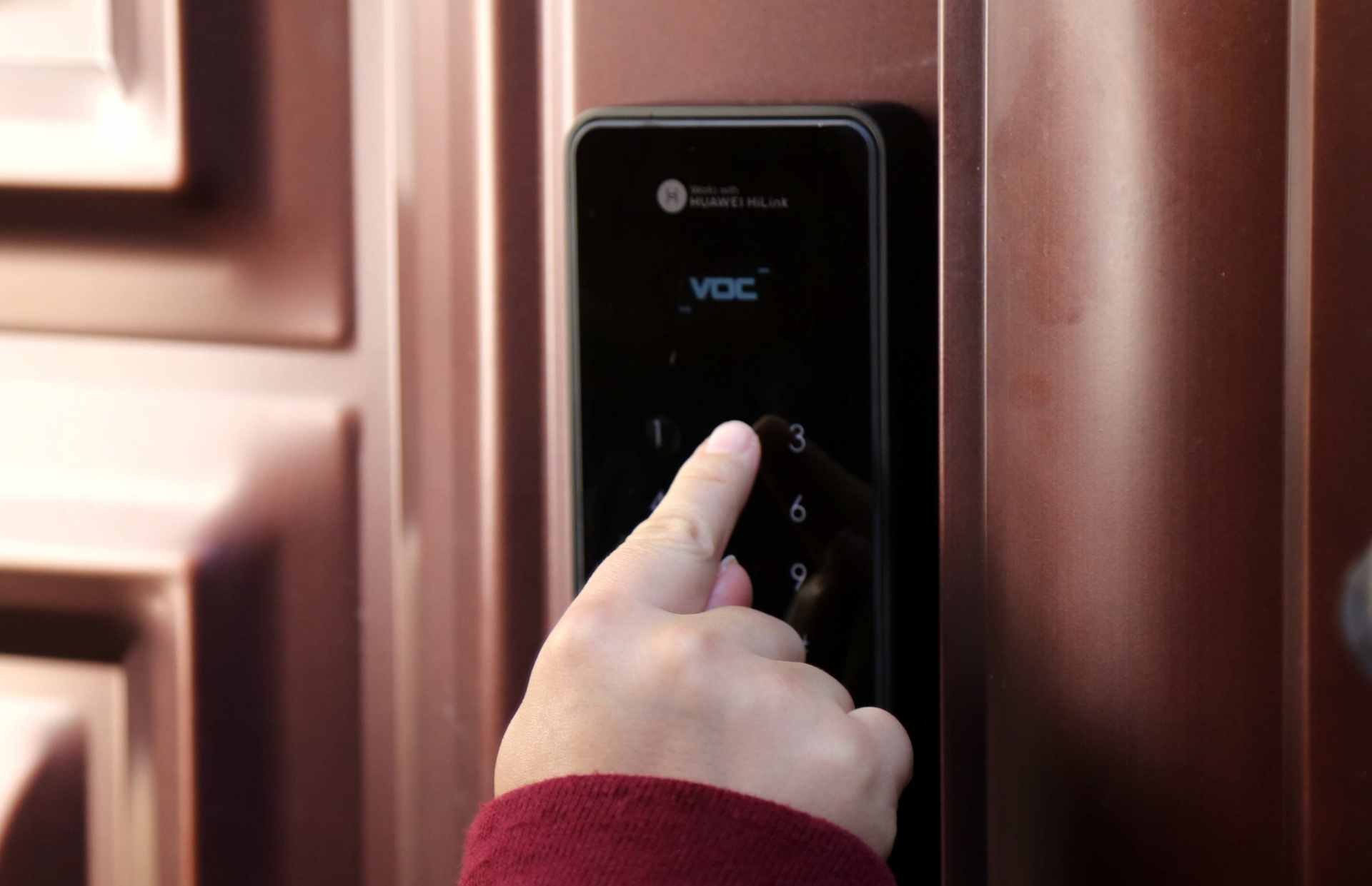 安全护家 一触即达荣耀VOC智能指纹锁X6使用体验