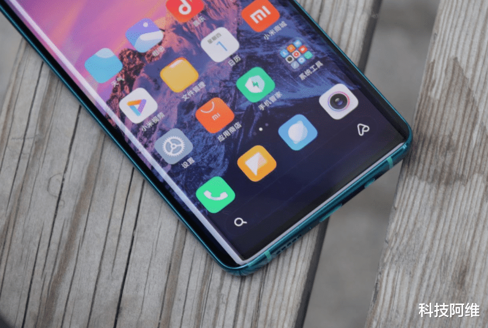 小米科技|从3099元跌至2478元，8GB+曲面屏，一亿像素五摄手机如今濒临下架