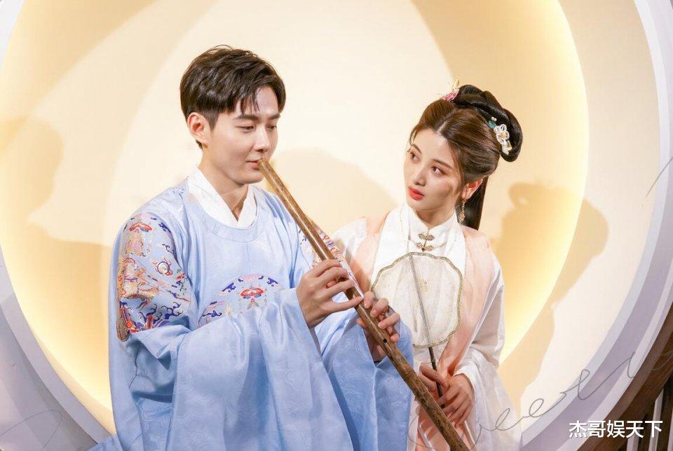 郭晶晶|《心动的信号》男1到底会选女2还是女4?他和堂哥的聊天中有暗示