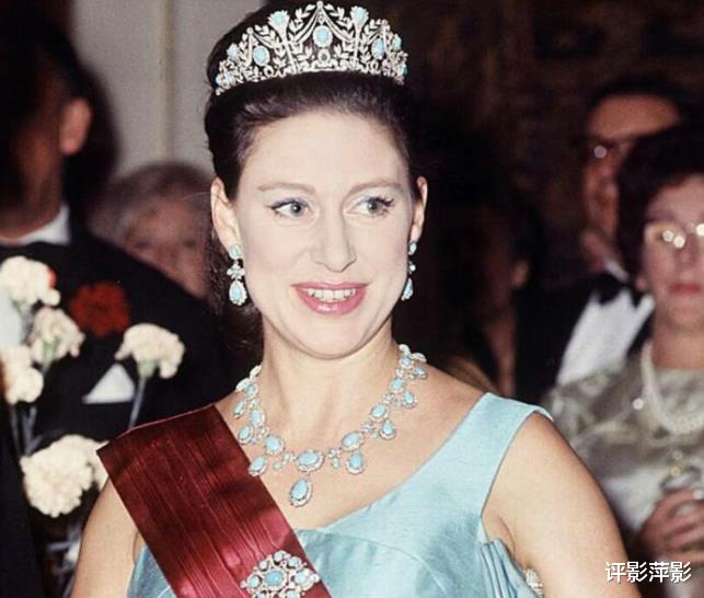 叶倩文|玛格丽特公主与初恋吃分手饭，结束后她面无表情，被报纸伤口撒盐