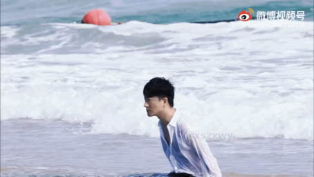 杨天真|杨天真出来走红毯,迪丽热巴都要震一震