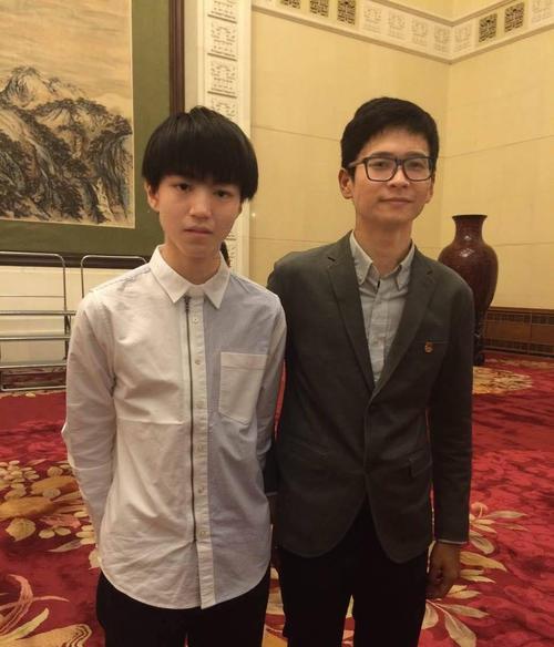 明星素颜|人民大会堂不许化妆，明星们真实颜值被打回原形，看到杨幂我醉了