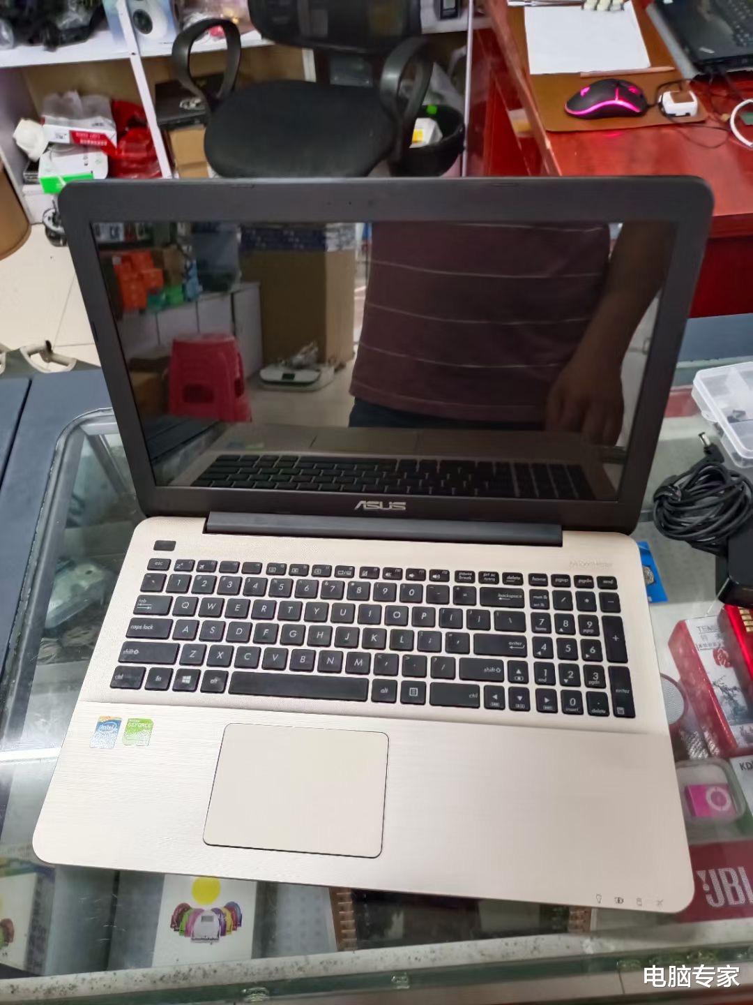 尼康|想要買一臺二手筆記本電腦，可是“一頭霧水”，不知道該怎么選！