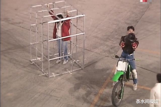 TVB|TVB颁奖礼名场面:杨怡翻白眼,黎明演杂技,汪明荃喊话求加工资