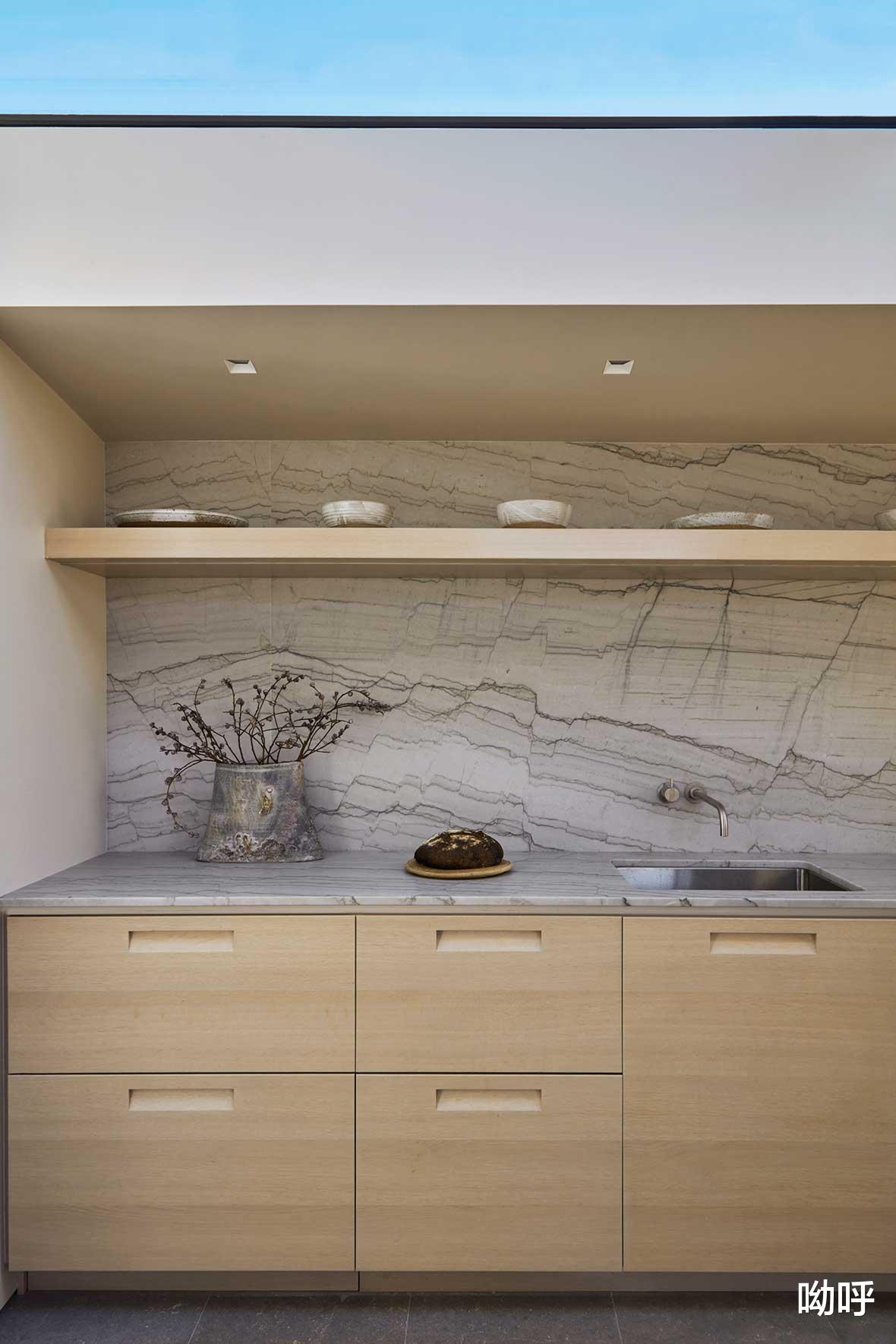 一位作家的避世海边小屋