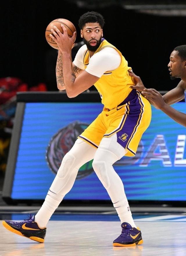 湖人队|新援加盟湖人，湖人完全体来了！恭喜老詹恭喜湖人！历史第一有望