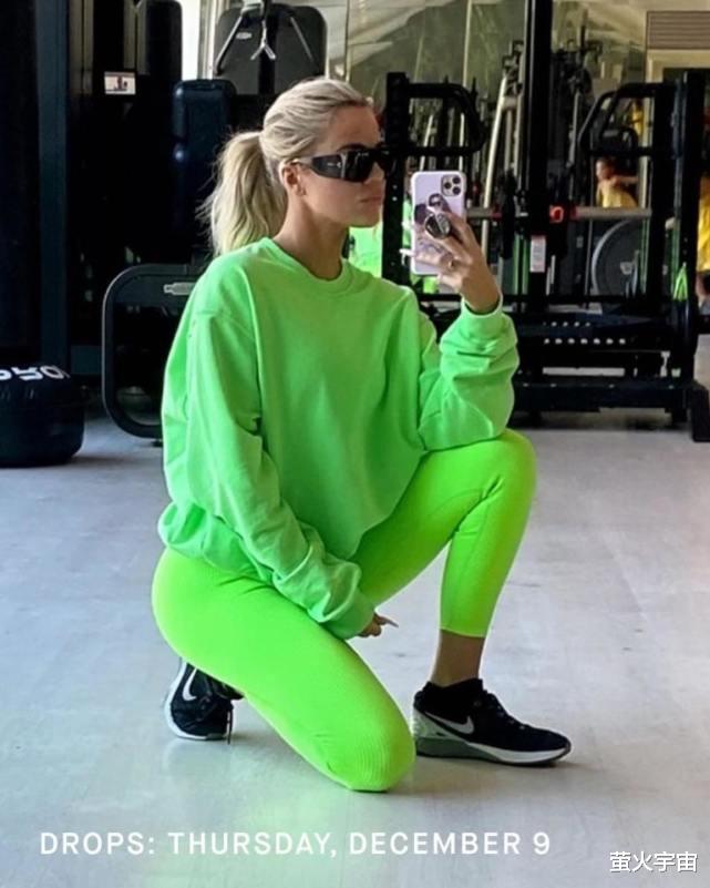 科勒·卡戴珊|NBA男友喜当爹后，科勒·卡戴珊秀美丽腹肌，网友：你衣服太绿