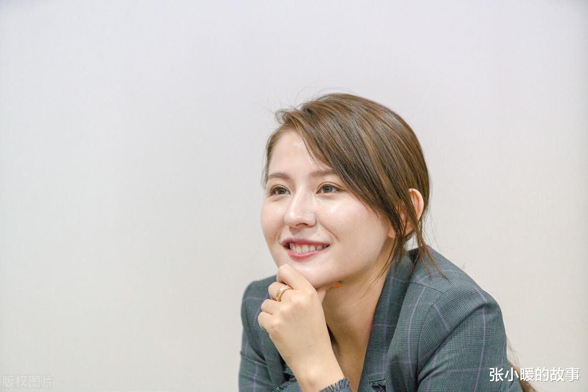 张小暖的故事|水花姐热依扎：出道11年，从小透明变大女主，孩子生父是谁不重要