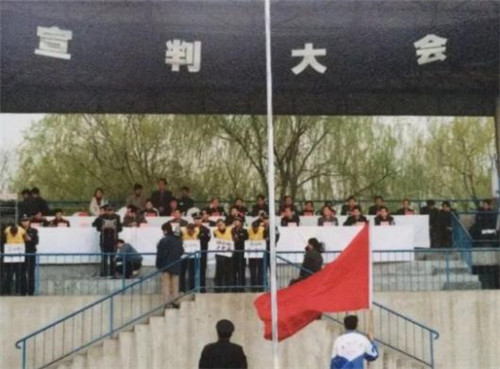 武汉悍匪张明高落网记:8年作案36起,杀害21人,最终沦为死刑犯