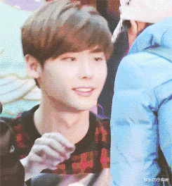 这种情况我是找房东呢？还是楼上的新婚夫妇？