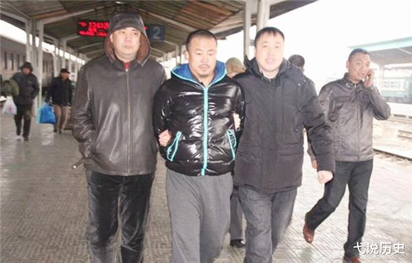 电视剧|此人畏罪潜逃13年，参演60余部电视剧，爆红后才被发现是逃犯