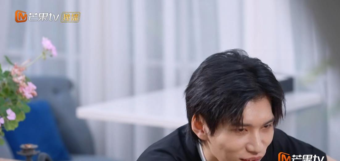 一只麦兜 周扬青比孟子义还作？故意迟到考验陈瑞丰，张绍刚点评一针见血