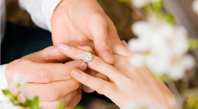 梦缘易八字命理|财杀相生多遇烂姻缘,七杀坐婚宫易二婚,婚姻多礼让才能幸福长久