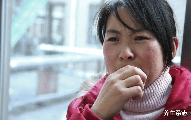 养生杂志 每天1柿子,45岁大姐查出乳腺癌?医生:除柿子外,2物也要少碰