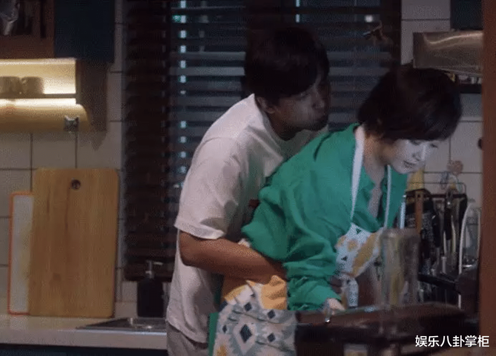 李佳航|李佳航演戏翻车：如果女演员不是你老婆，动作请别太过火