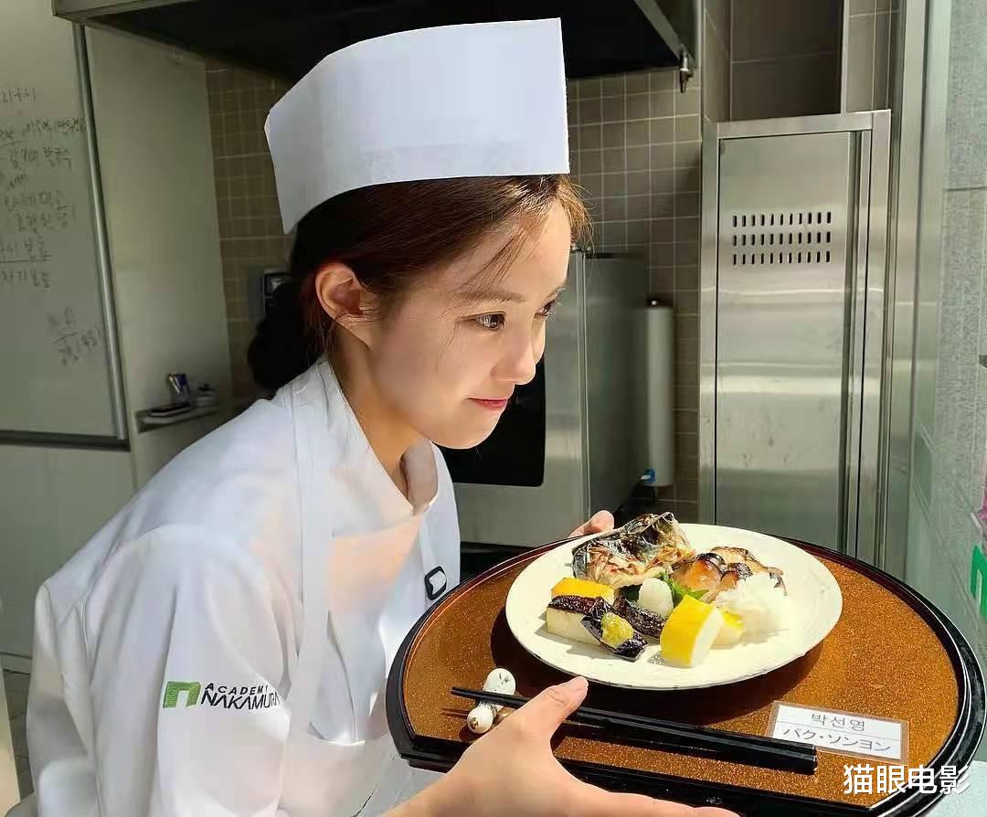 朴孝敏|D社曝光T-ara朴孝敏恋情，和31岁男友姐弟恋，她唱的小苹果火遍中国