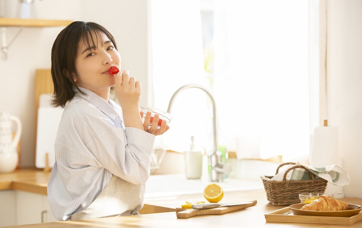 用户_胡洋|结婚三个月确诊肺癌，29岁抖音UP主霍九九去世，年轻人如何防肺癌