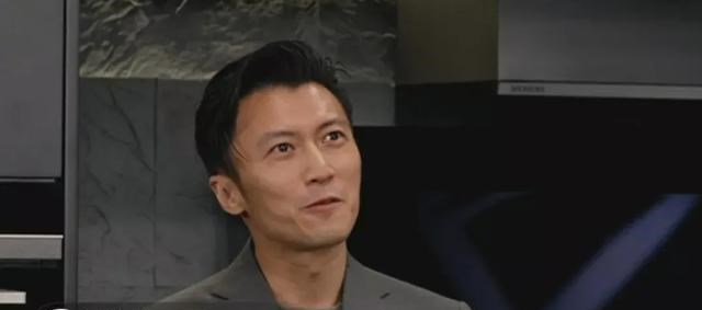 清浅微笑的我|知名港星谢霆锋开启直播首秀,现场让他十分尴尬