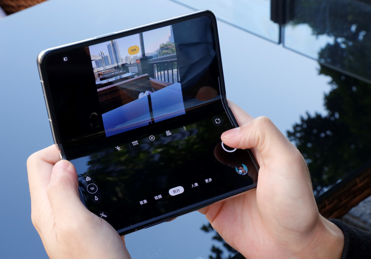 红米手机|OPPO Find N登场！无折痕设计加LTPO技术，7699这配置能打几分