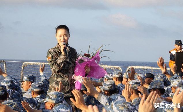 春晚|军旅歌唱家雷佳：连登春晚舞台12次，身家上亿，丈夫身份不一般